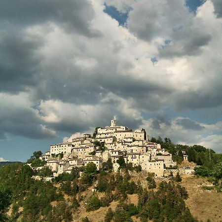 Albergo Diffuso Crispolti Labro Exteriér fotografie