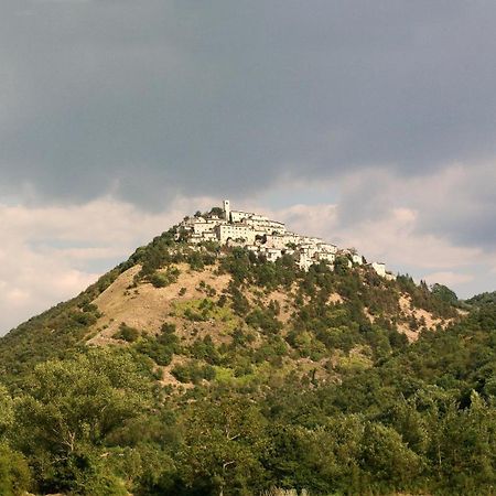 Albergo Diffuso Crispolti Labro Pokoj fotografie