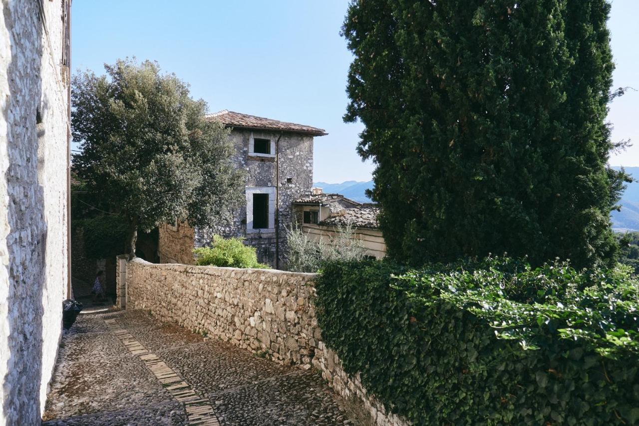 Albergo Diffuso Crispolti Labro Exteriér fotografie