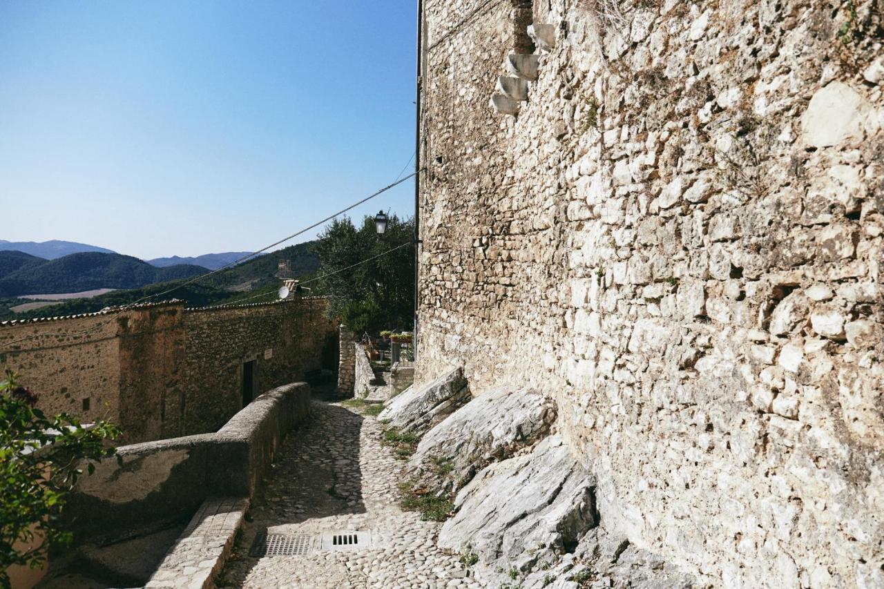Albergo Diffuso Crispolti Labro Exteriér fotografie