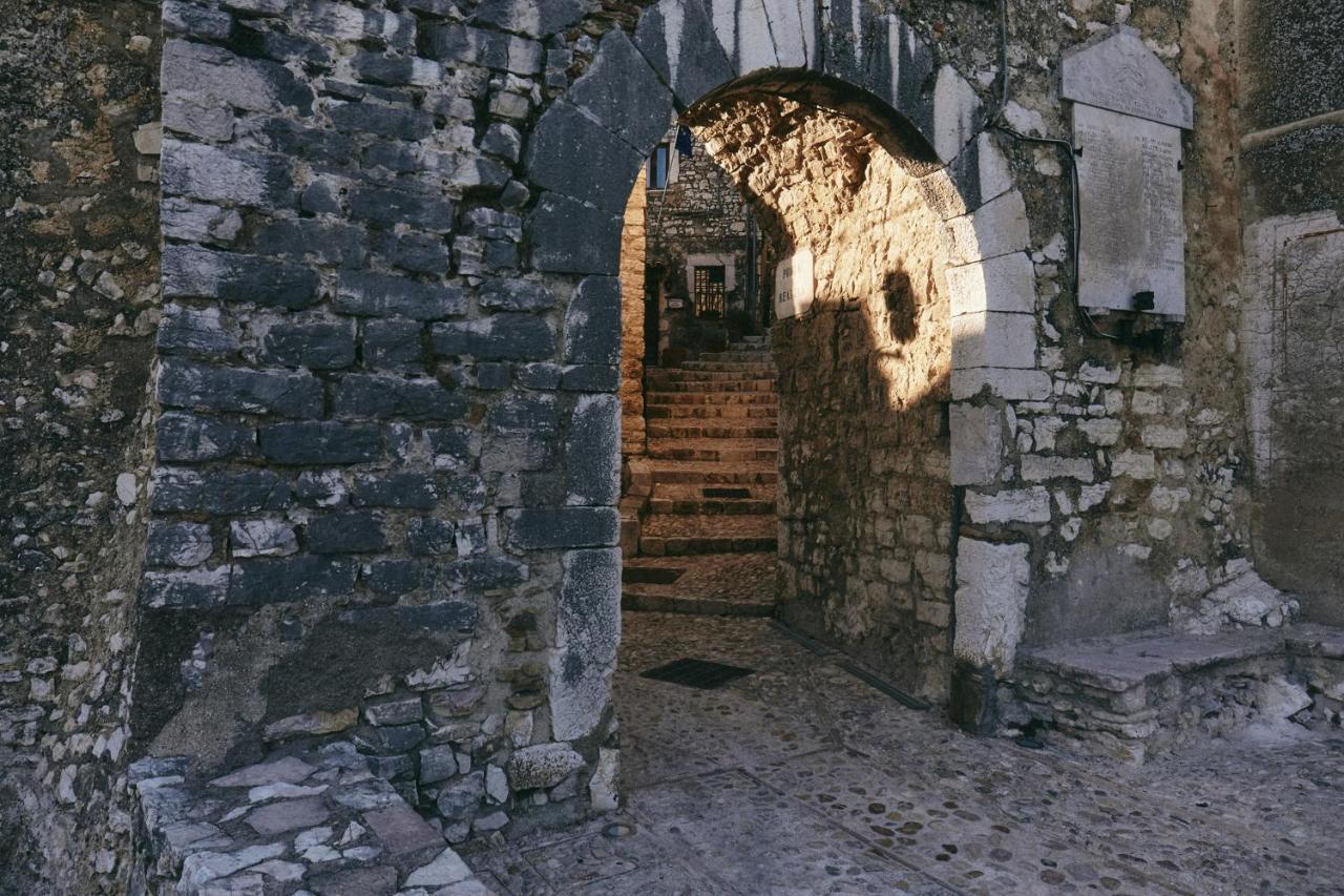Albergo Diffuso Crispolti Labro Exteriér fotografie