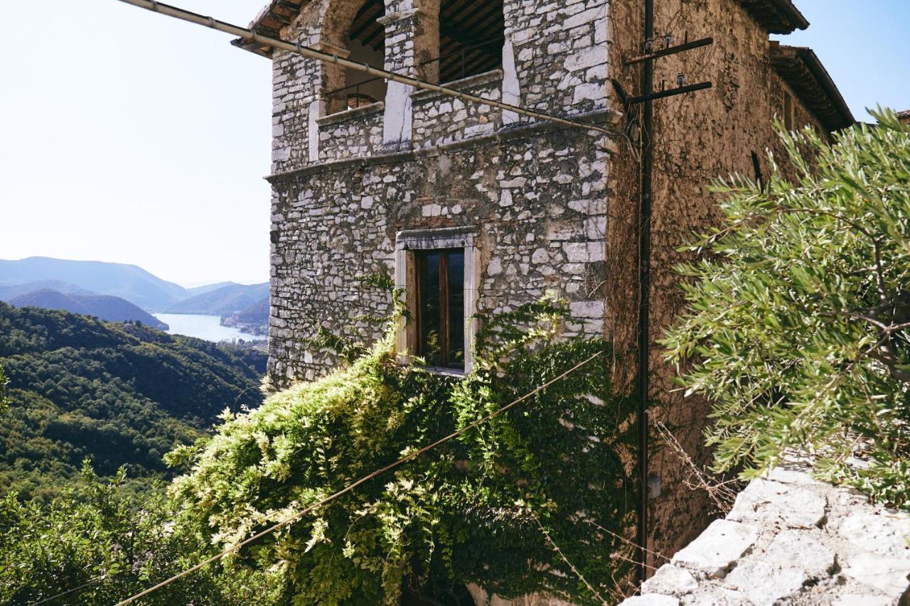Albergo Diffuso Crispolti Labro Exteriér fotografie